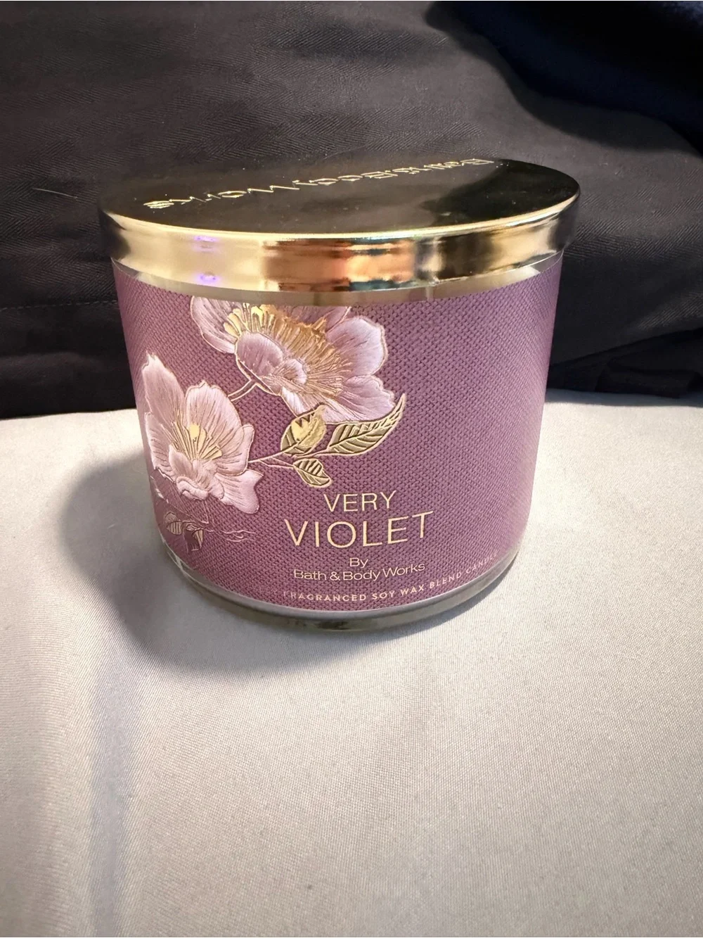 Bath & Body Works Very Violet Scented Candle